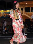 Frau beim Neputa Matsuri