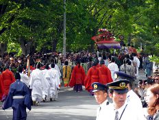 Aoi Matsuri Festumzug mit Publikum
