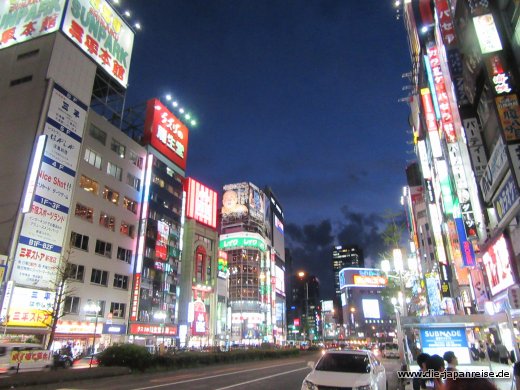 Shinjuku bei Nacht japan-live-april2017
