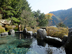 Freiluft Thermalbad in Gero auf unserer 14 & 18-tägigen Onsen und Wellness Reise inklusive Flügen von Frankfurt