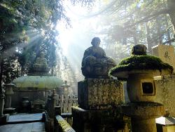 Okunoin, Koyasan