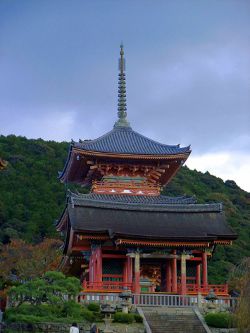 Dreistöckige Pagode des Kiyomizu-Tempels